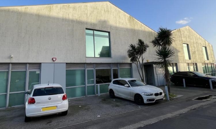 Portslade office sells to owner occupier