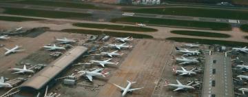 Government backs Heathrow expansion to drive economic growth