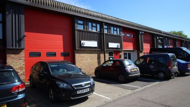 INDUSTRIAL PROPERTY SALE IN FARNHAM, SURREY
