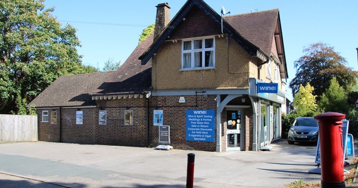 RETAIL PROPERTY INVESTMENT SOLD IN FARNHAM