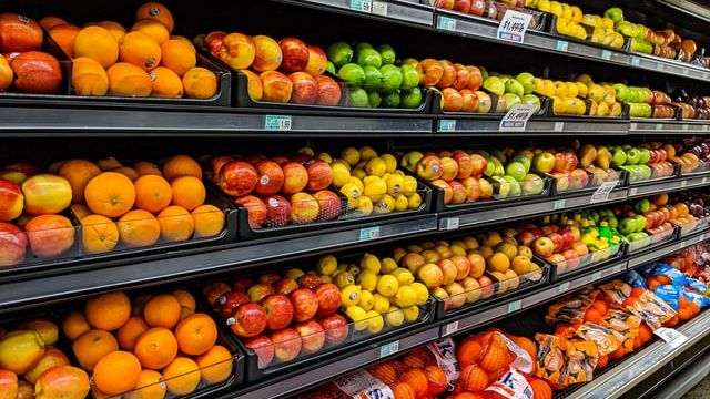 LXi REIT acquires 7 long income grocery assets for £85M