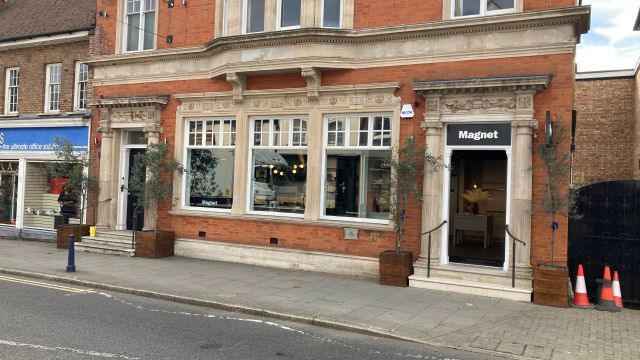 SHW completes prime retail let to Magnet in Reigate
