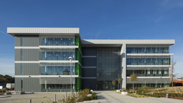 SHW appointed to let Manor Royal office space