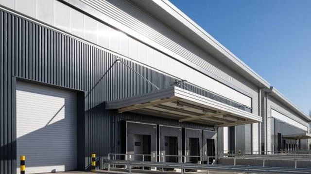 The logistics market in the UK currently faces significant supply constraints, including design-and-build opportunities