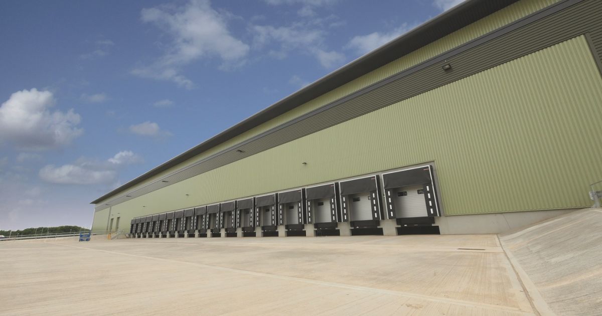 Logicor lets prime East Midlands distribution facility to Oakland International