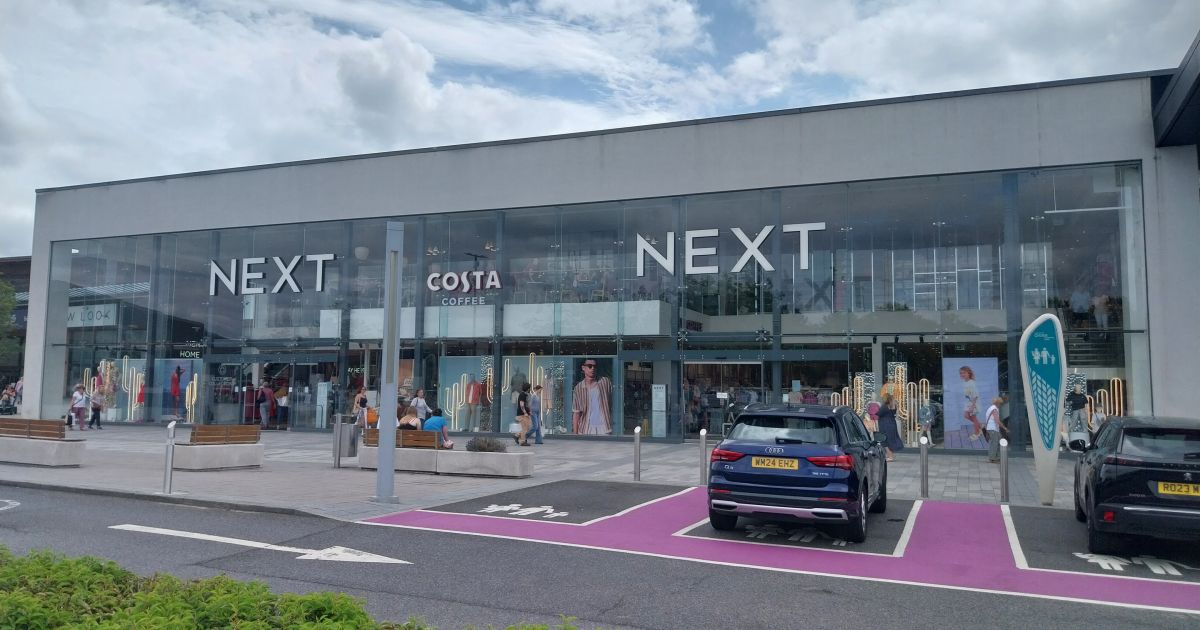 Closures of household name retailers presents strategic opportunities for occupiers to expand and landlords to improve their property assets