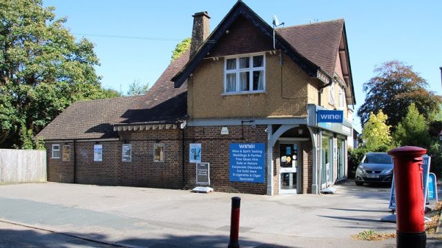 RETAIL PROPERTY INVESTMENT SOLD IN FARNHAM