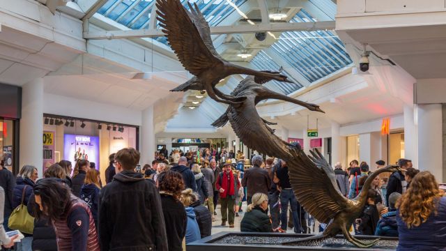  CUBE RE acquires Horsham Shopping Centre