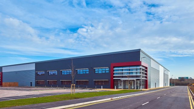 Logicor secures two long-term leases with Super Smart Service