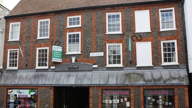 INVESTMENT SOLD IN LEIGHTON BUZZARD, BEDFORDSHIRE