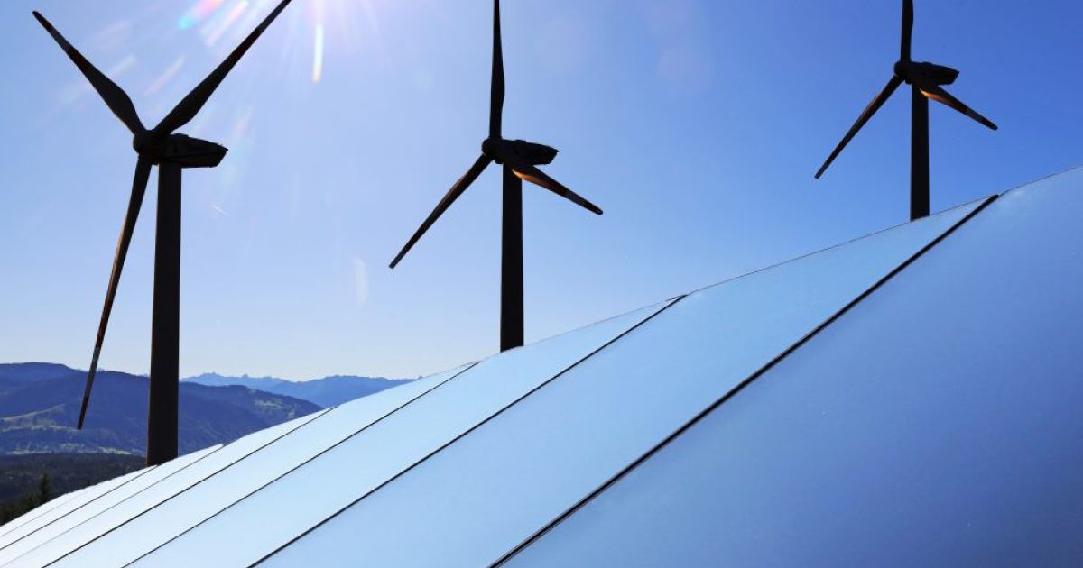 UKGBC publishes new guidance for renewable energy procurement and carbon offsetting